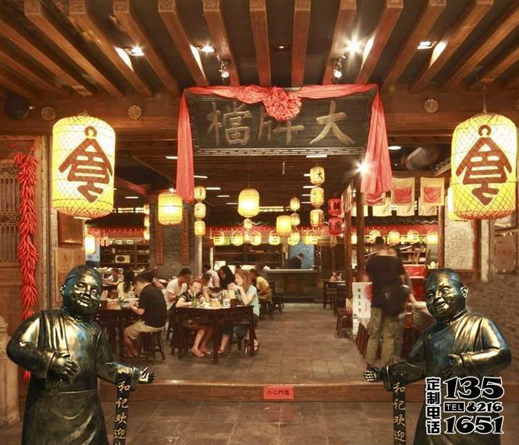 飯店檔迎賓店小二玻璃鋼仿銅雕塑 飯店檔迎賓店小二玻璃鋼仿銅雕塑